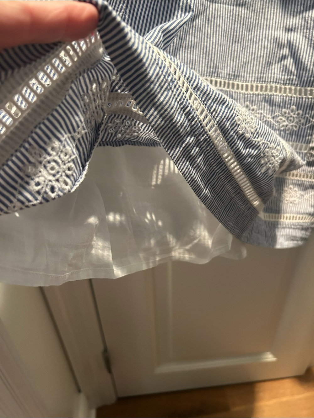 Vineyard Vines Navy & White Seersucker Rope-Strap dress - Picture 7 of 7